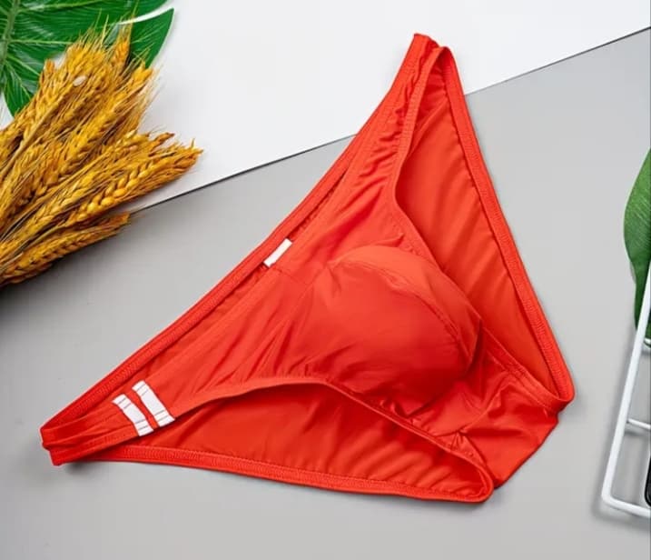 Trusa bikini deportivo para hombre